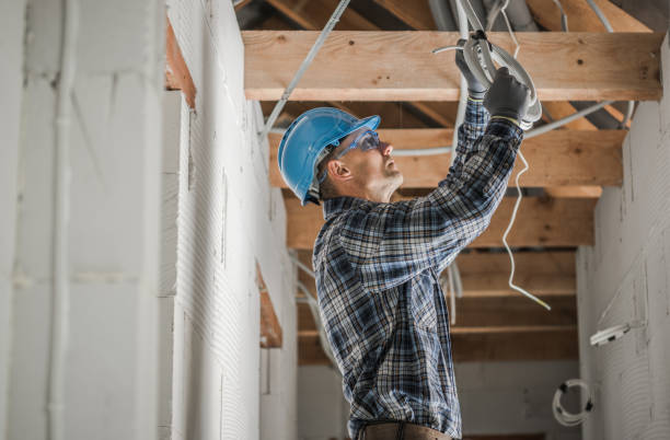 Best Licensed Electrician  in Oak Hill, FL